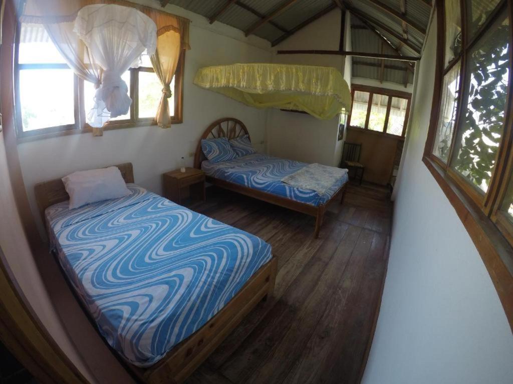 Bed And Breakfast Puerto López Esterno foto