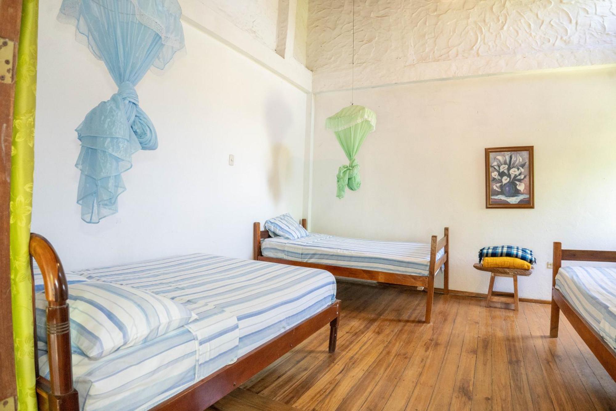 Bed And Breakfast Puerto López Esterno foto