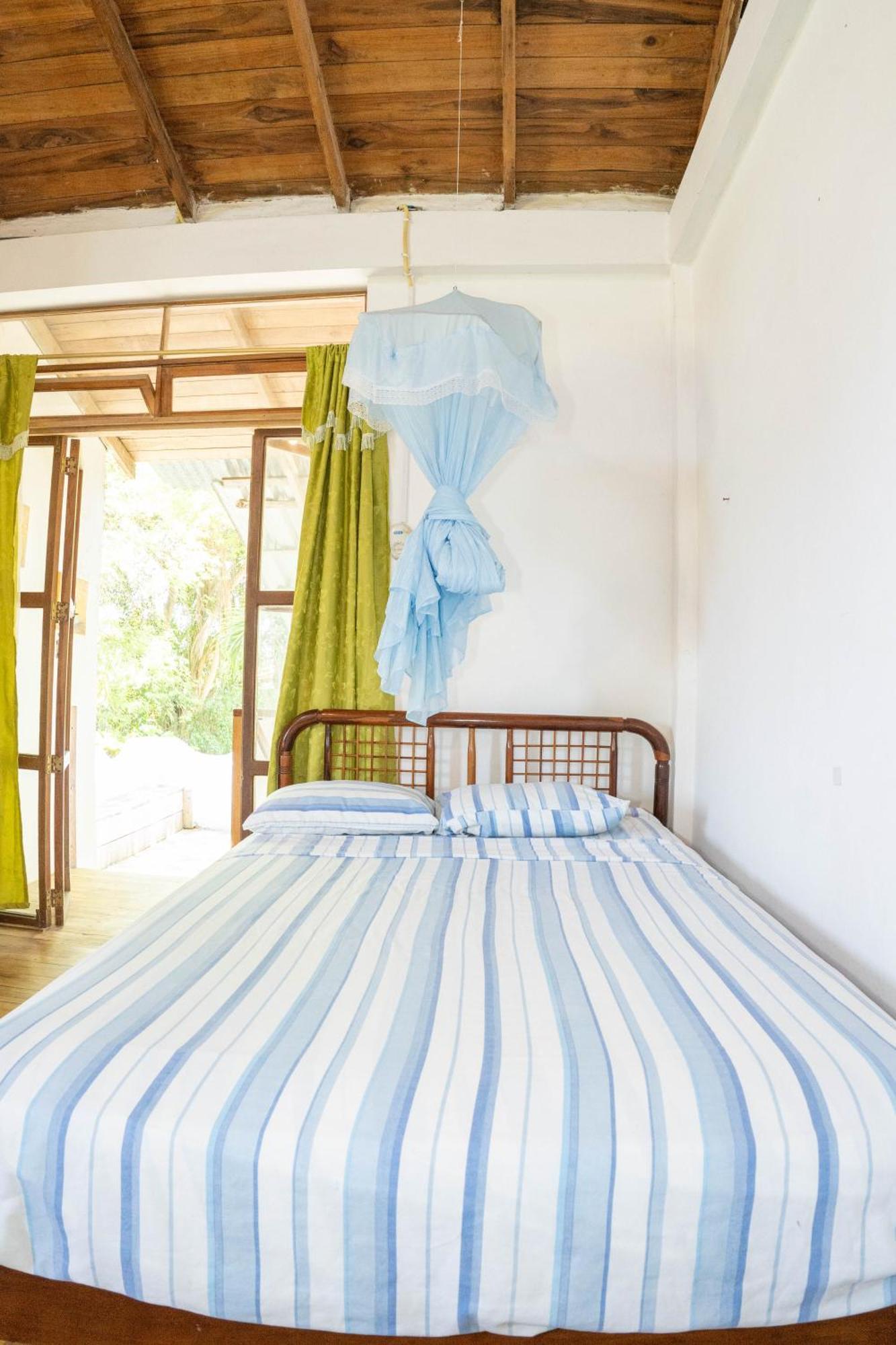 Bed And Breakfast Puerto López Esterno foto