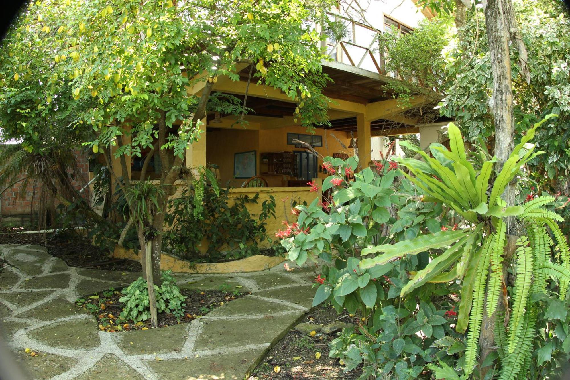 Bed And Breakfast Puerto López Esterno foto