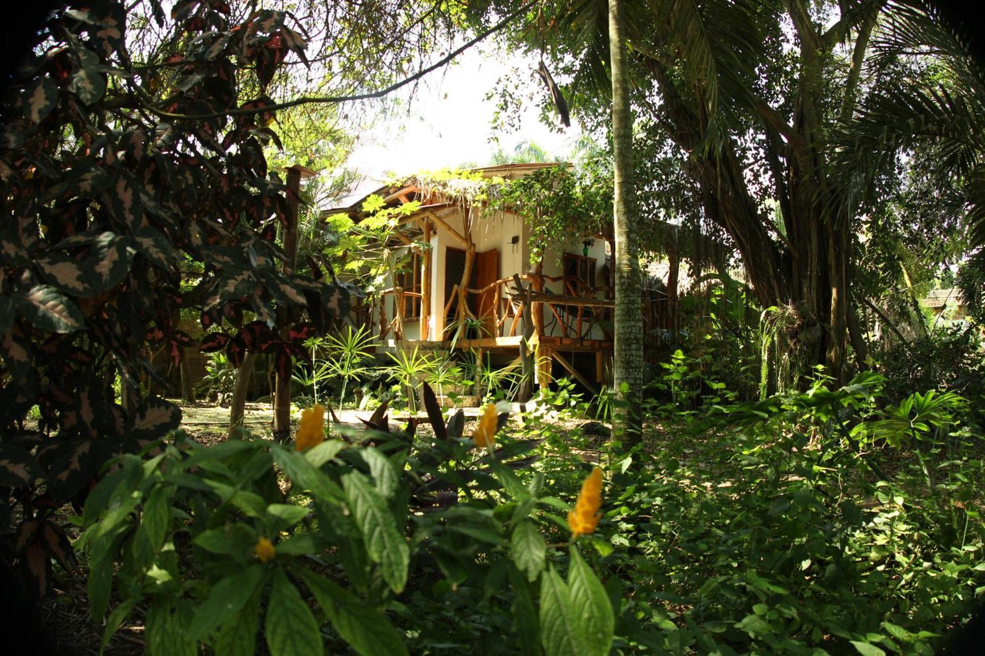 Bed And Breakfast Puerto López Esterno foto